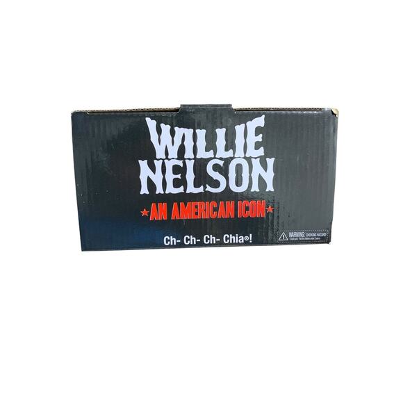 Willie Nelson American Icon Chia Pet Genuine Home Garden Planter Pottery NEW NIB - Picture 3 of 3